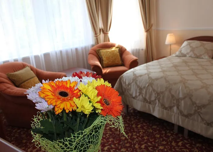 Purkyne Hotell 3*